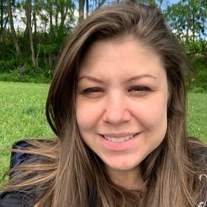 Meet your Posher, Desiree